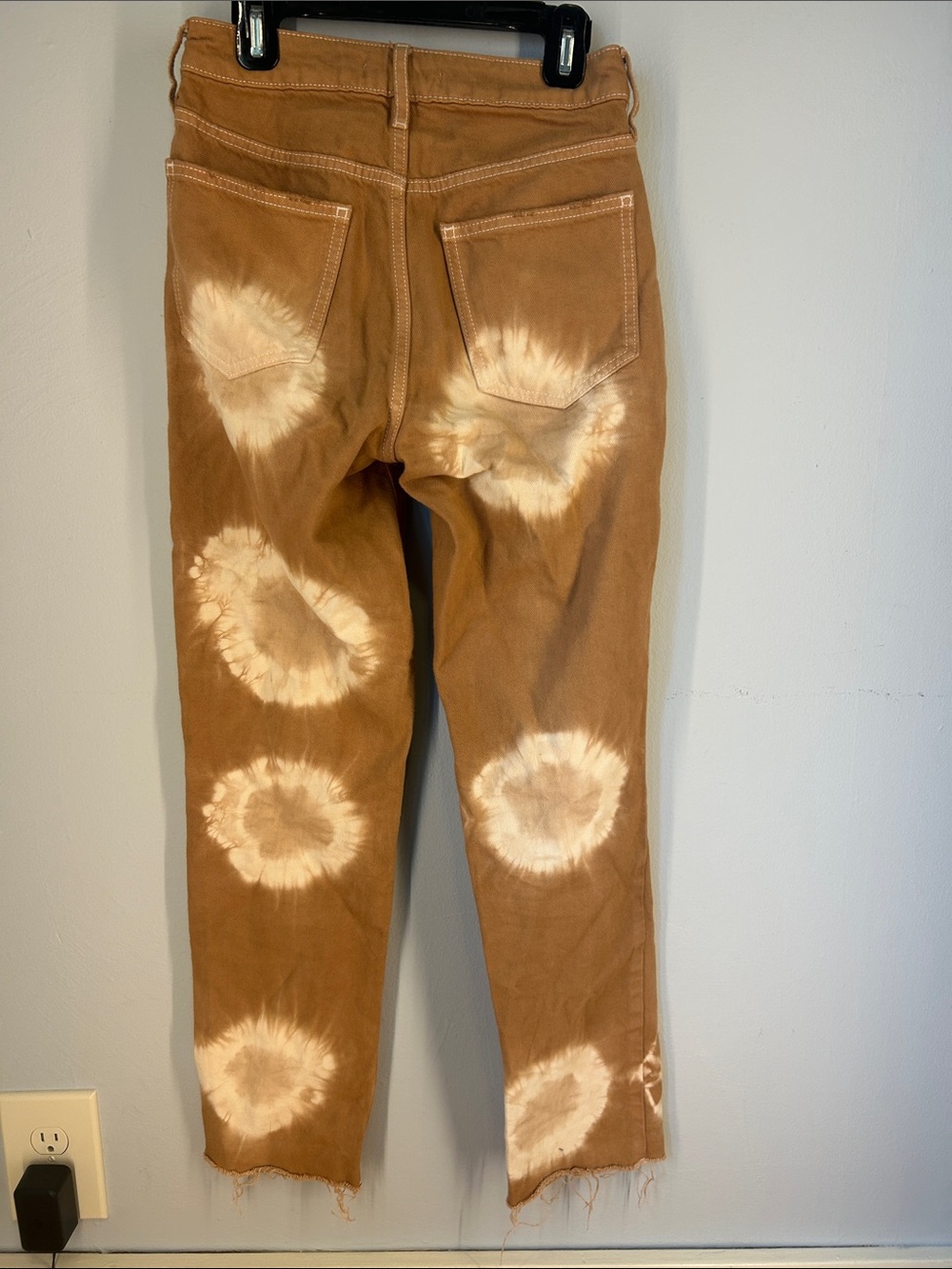 Brown Mom Jeans with Bleached Paterns - Picture 2 of 5